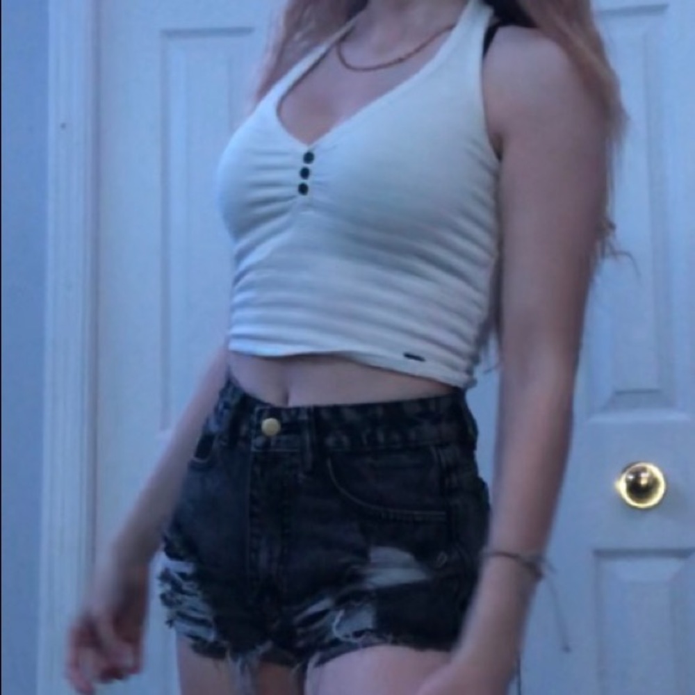 white scoop neck tank